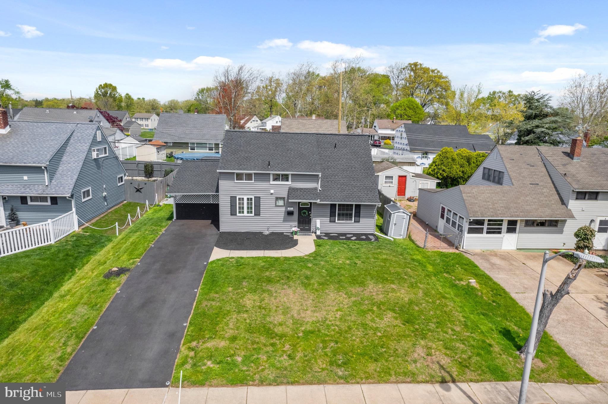 INDIAN CREEK - Residential