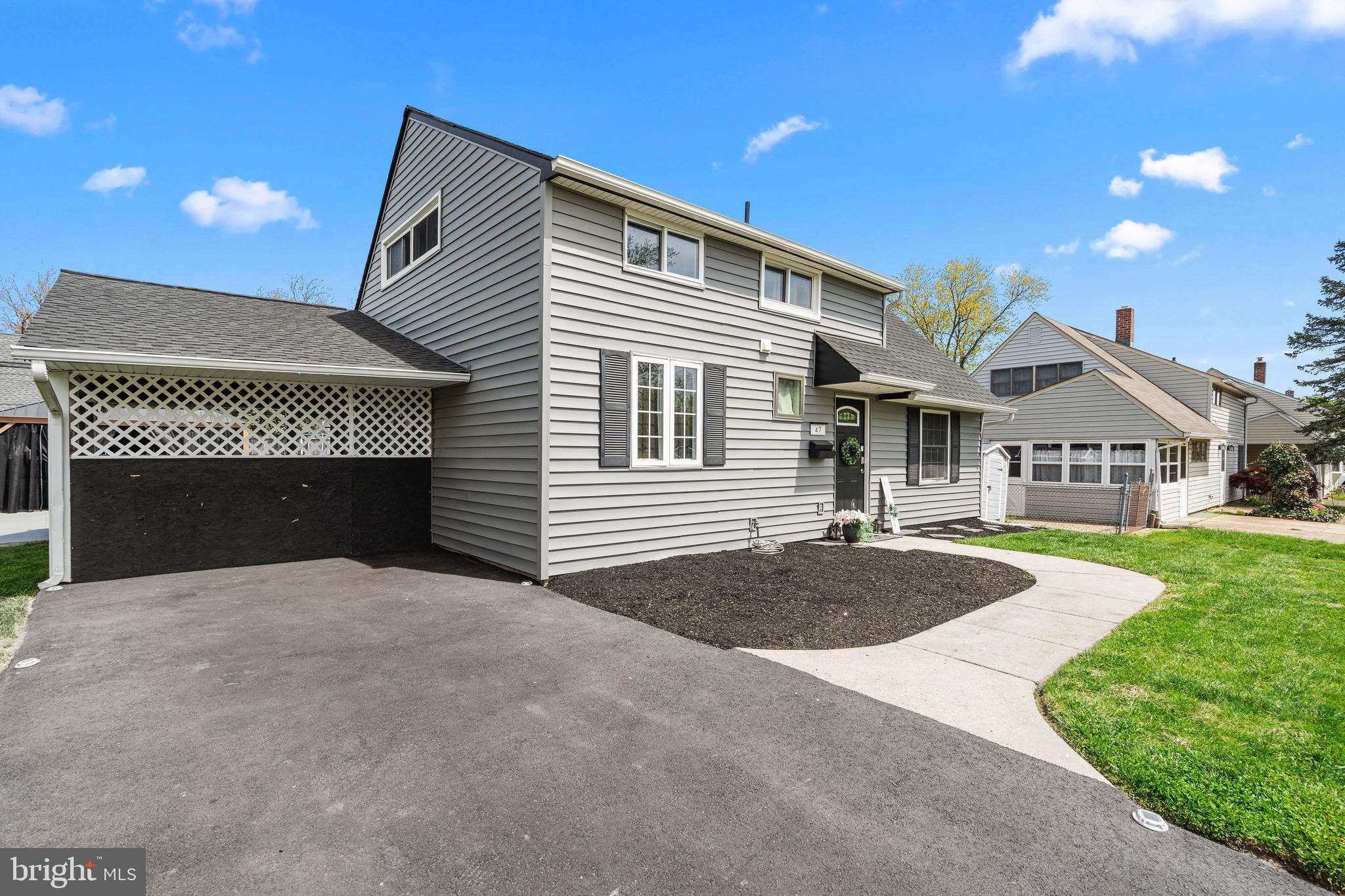 INDIAN CREEK - Residential