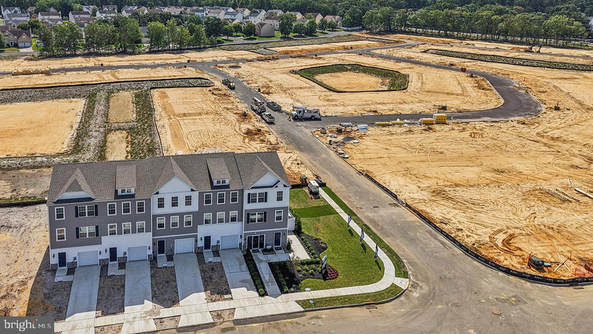 WILTONS CORNER - Residential