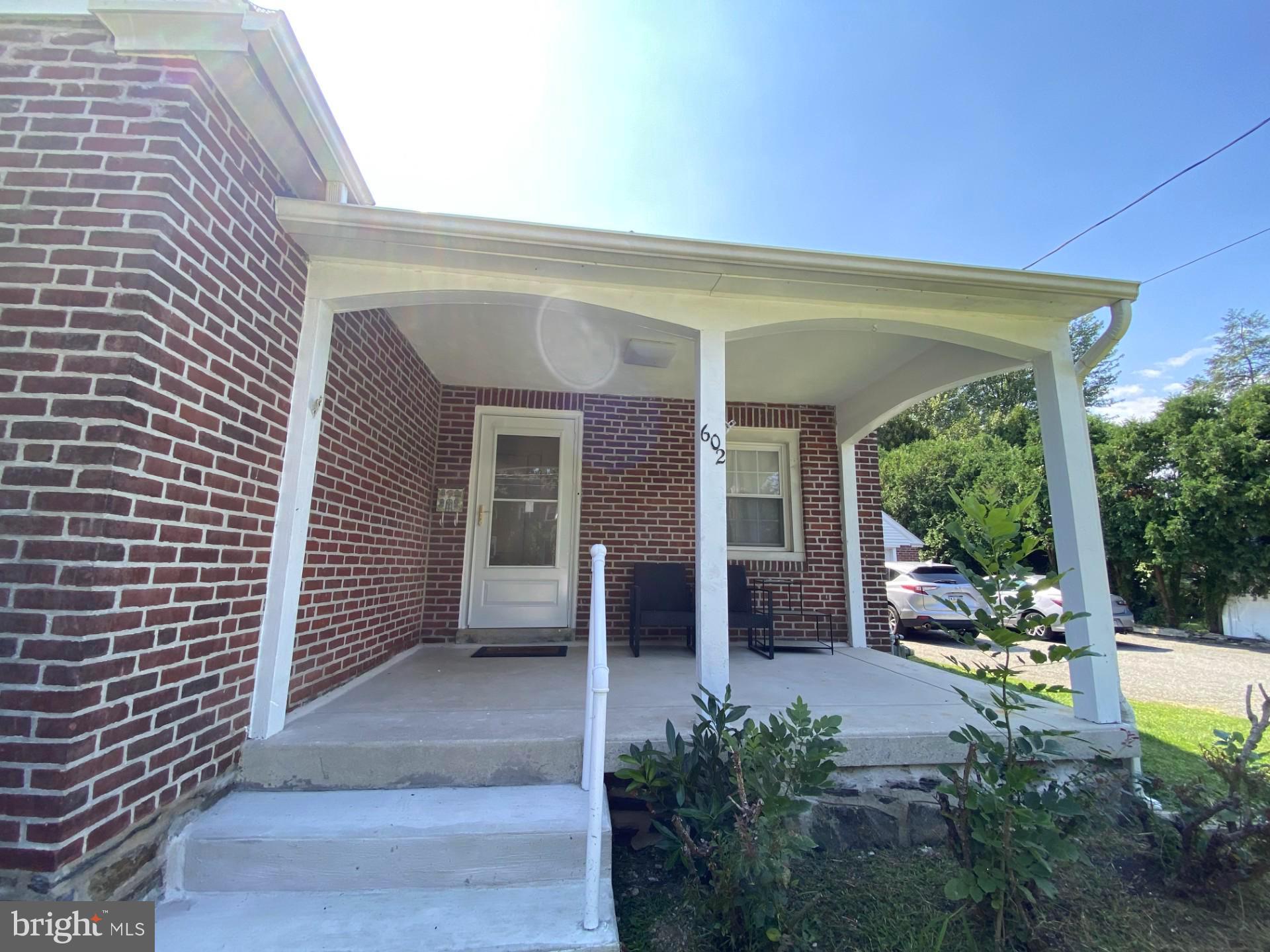 602 SHADELAND AVENUE