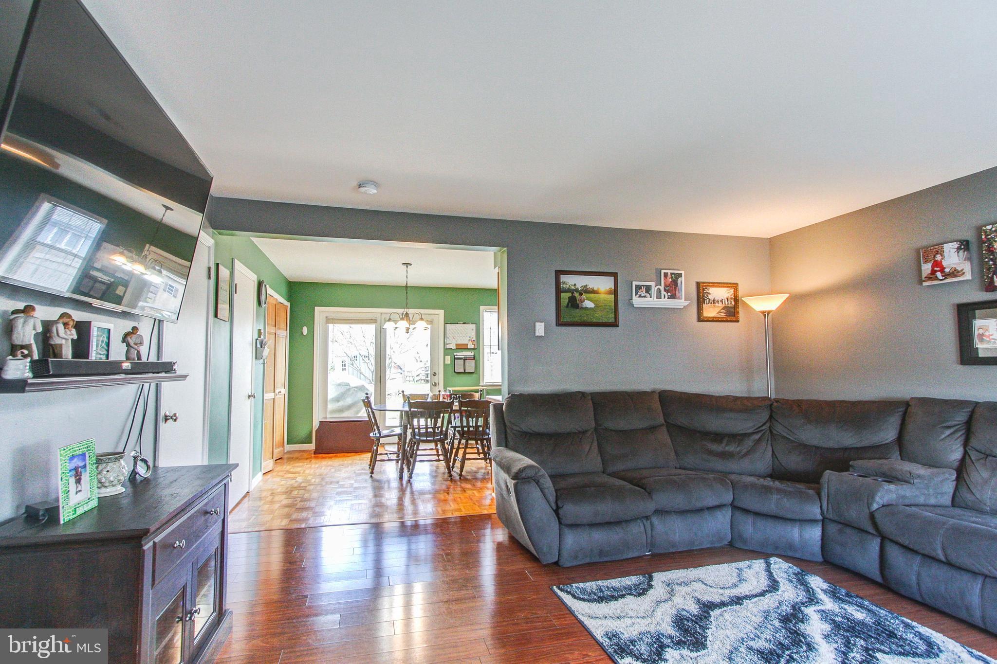 COLONIAL VIL - Residential