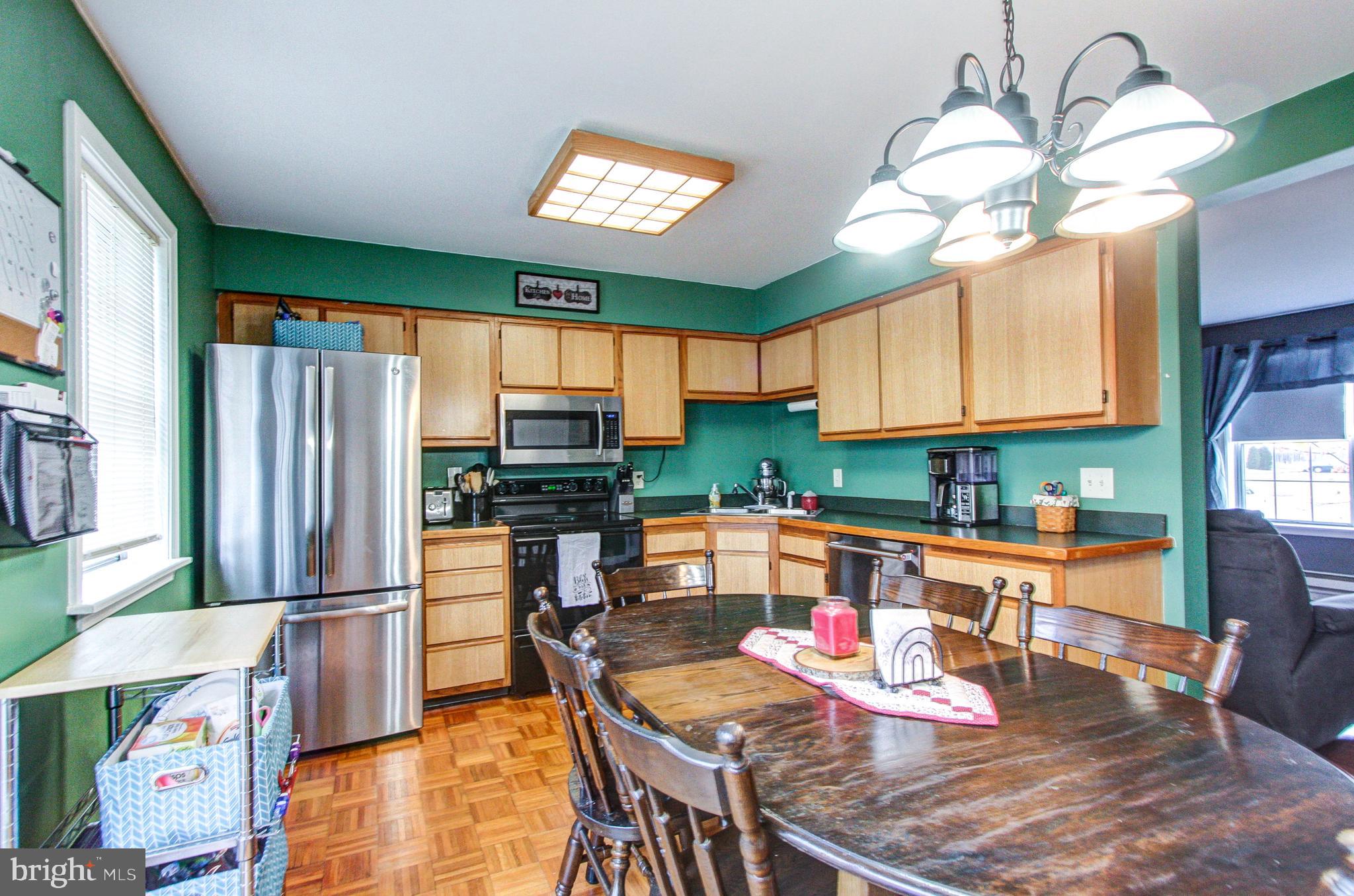 COLONIAL VIL - Residential