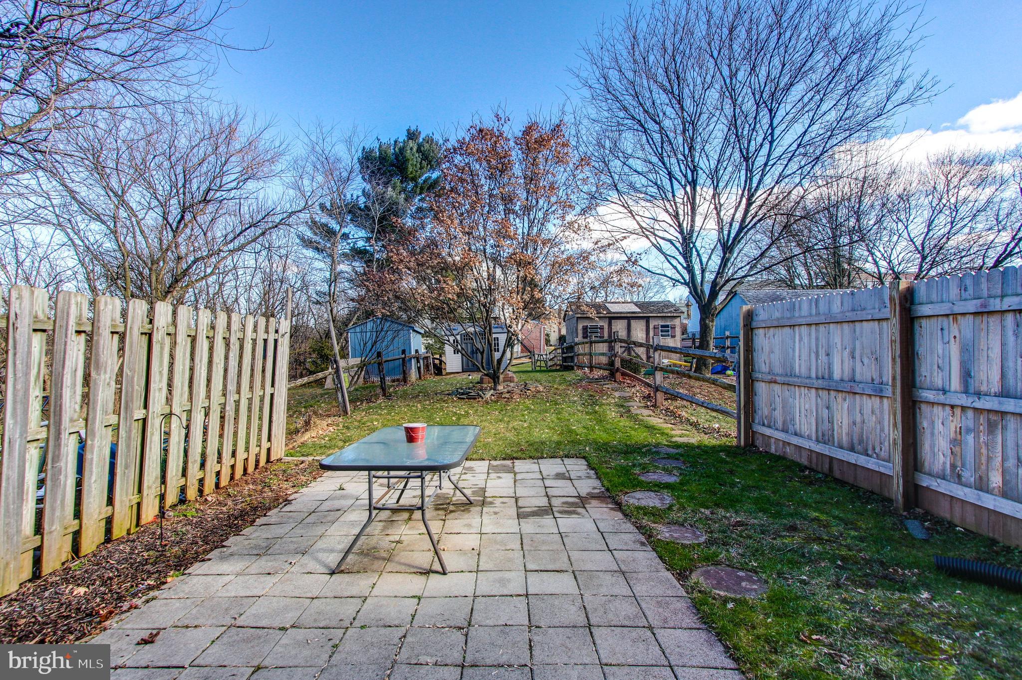 COLONIAL VIL - Residential