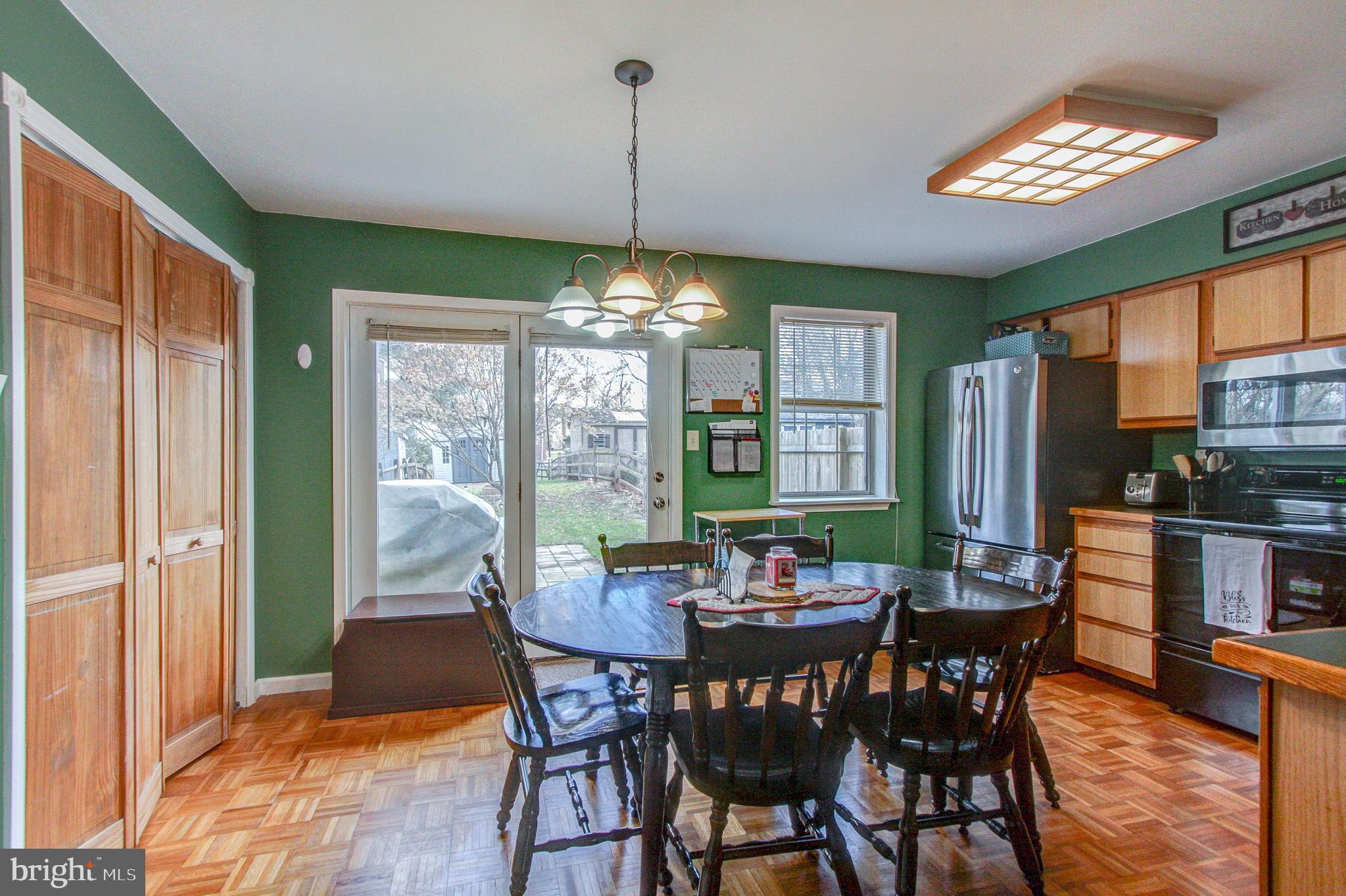 COLONIAL VIL - Residential