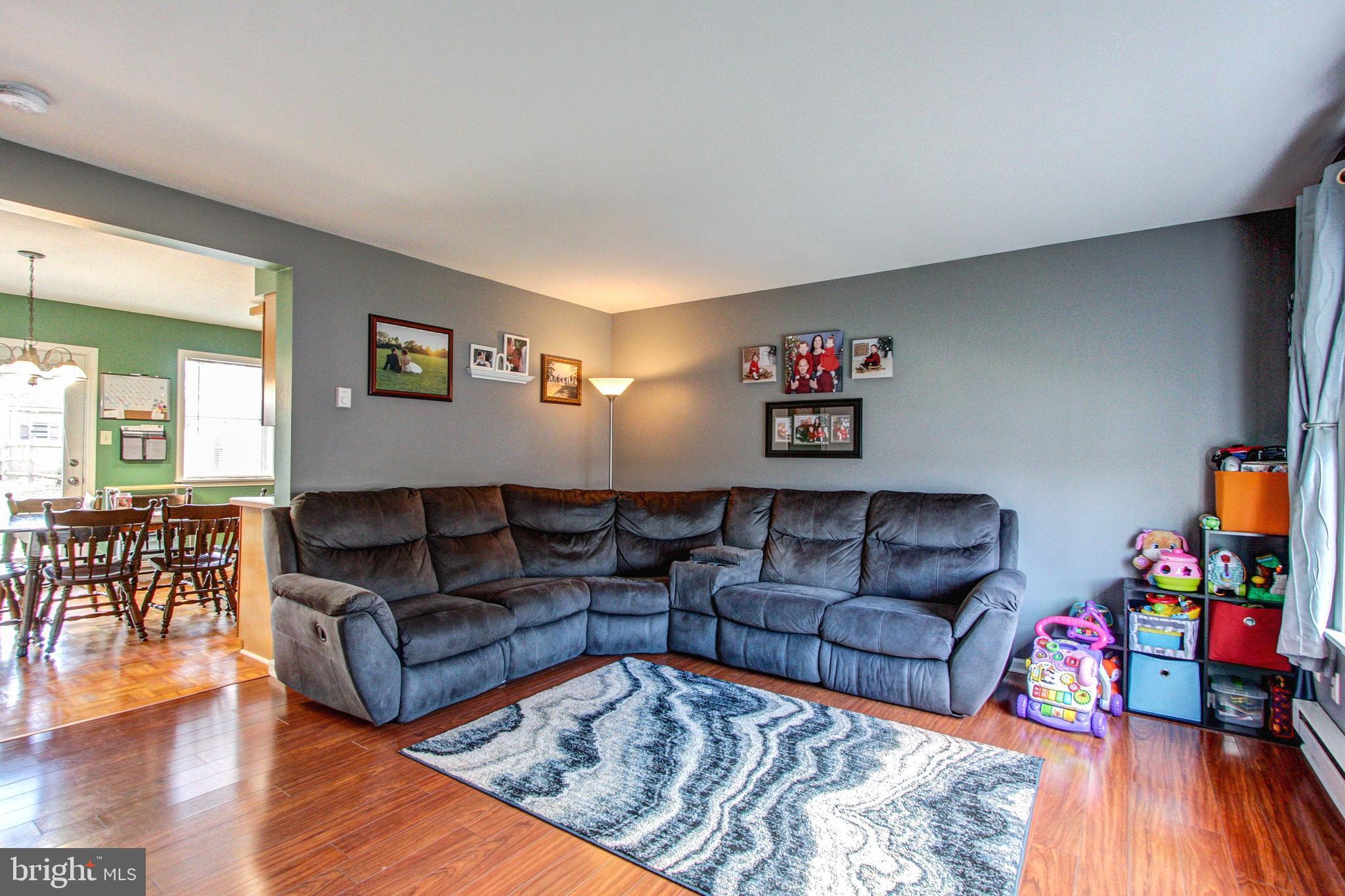 COLONIAL VIL - Residential