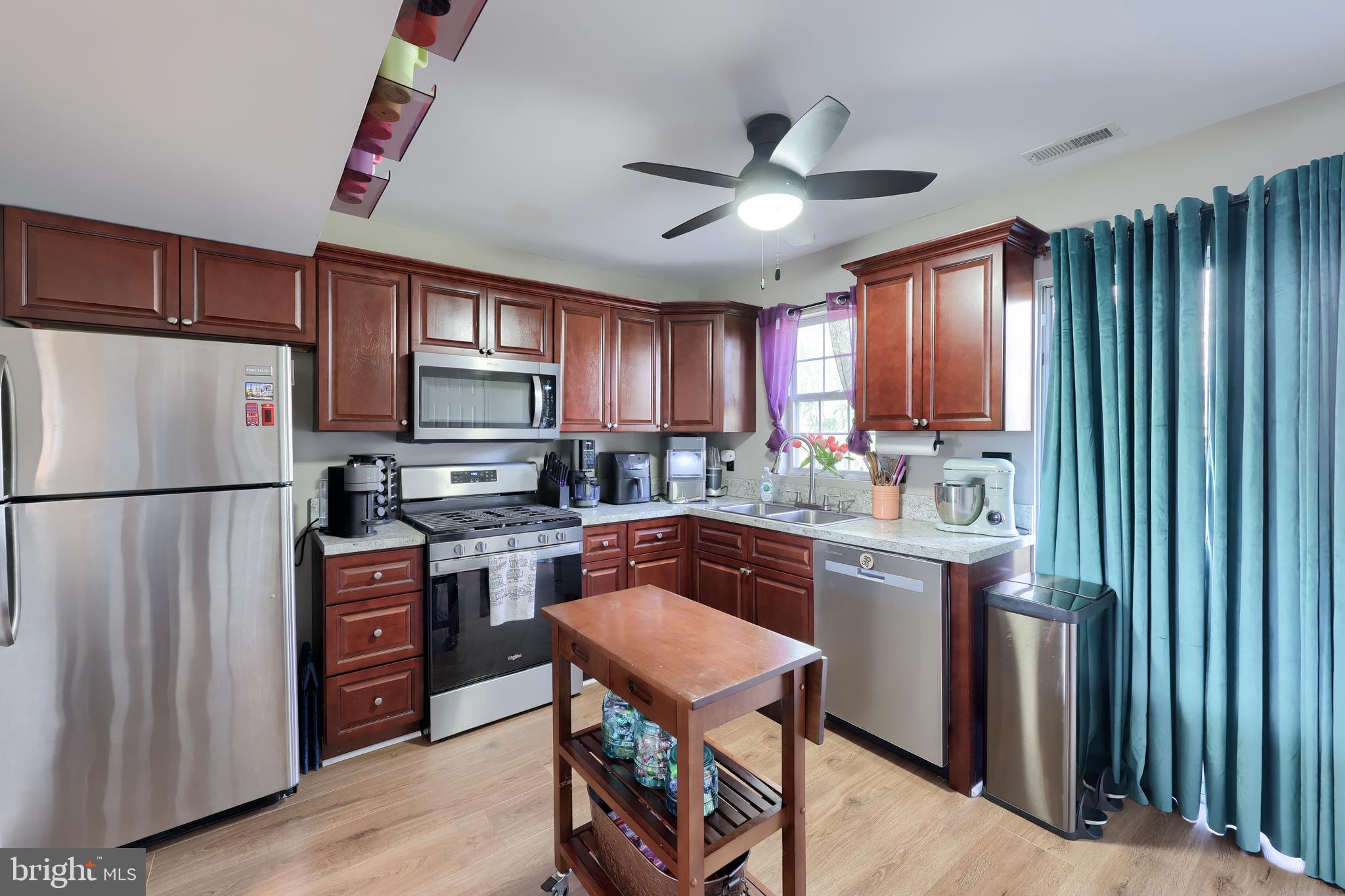 PLUM CREEK VILLAGE - Residential