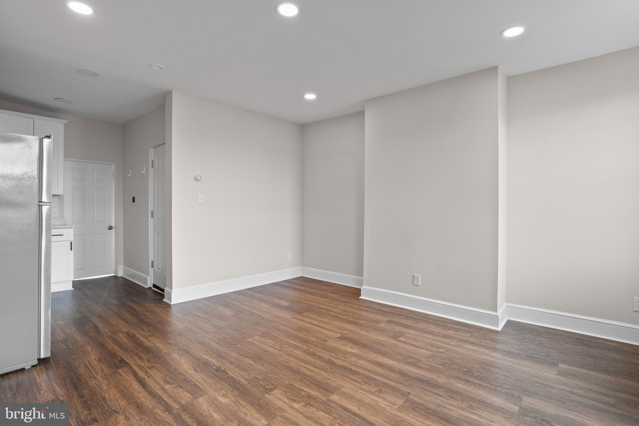CHARLES VILLAGE - Residential Lease