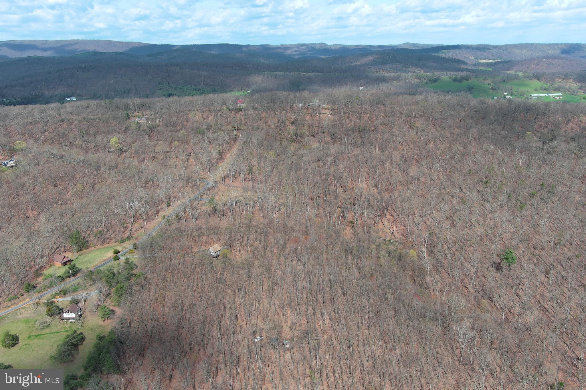 PEACEFUL VALLEY ESTATES - Land