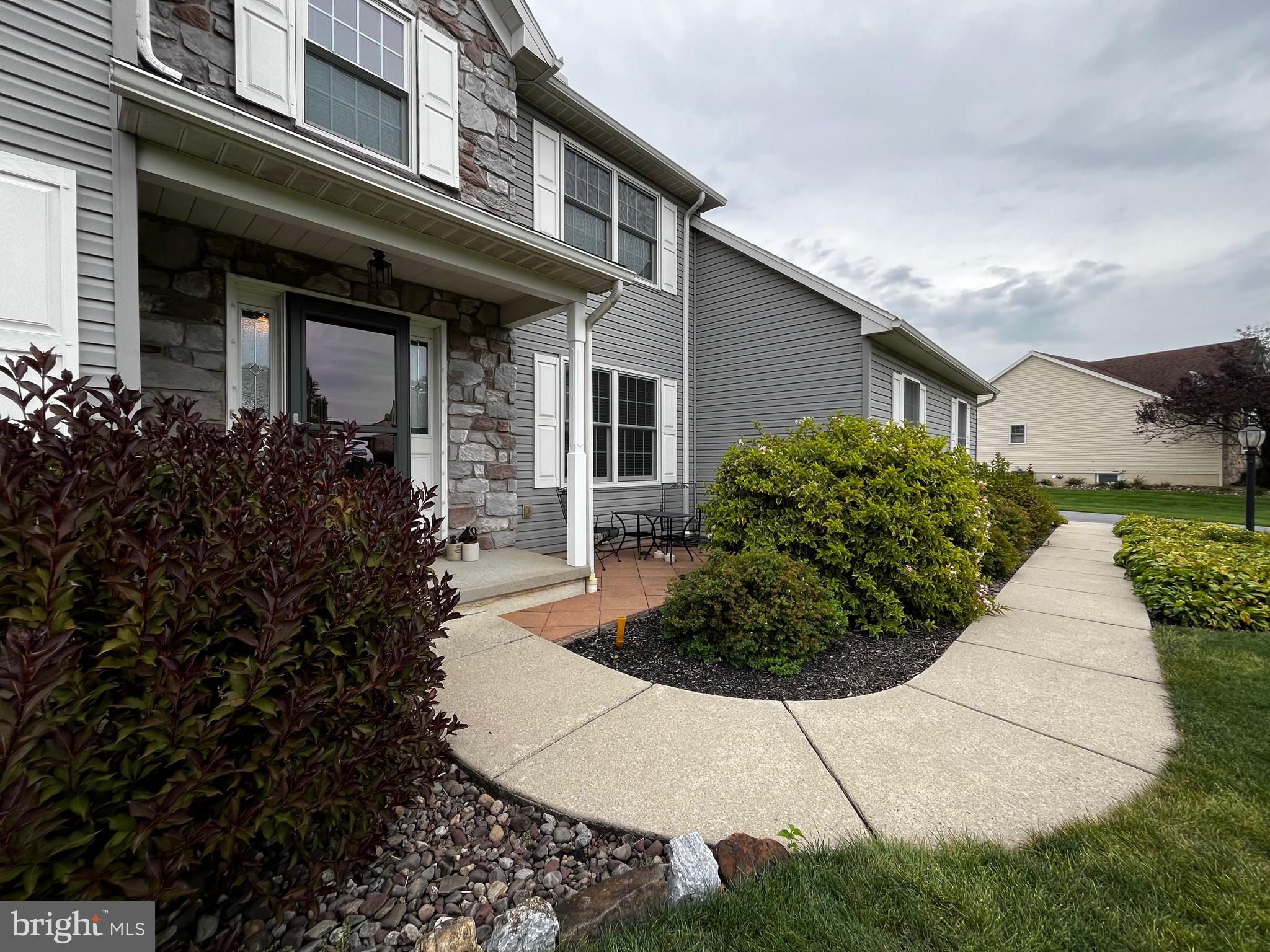1033 CIDER LANE