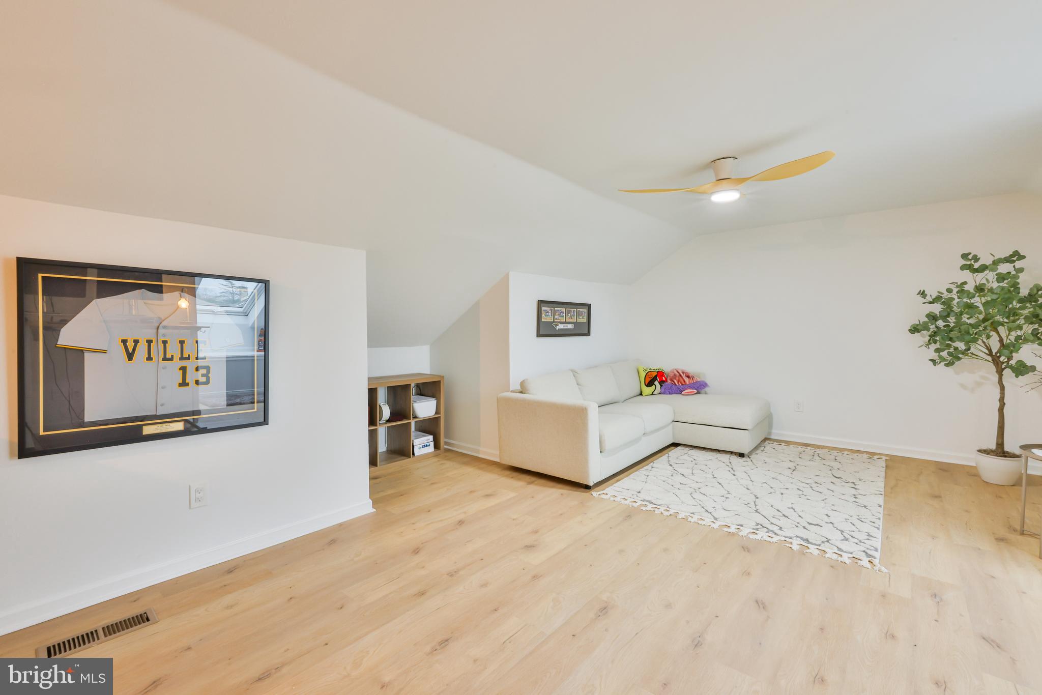 TANGLEWOOD - Residential