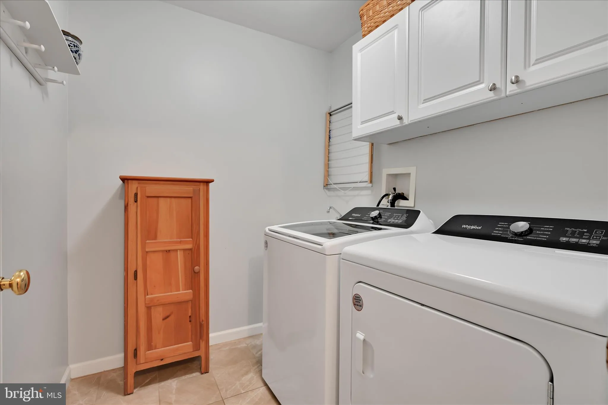 Elizabethtown, Pennsylvania 17022, United States, 4 Bedrooms Bedrooms, ,3 BathroomsBathrooms,Residential,Coming Soon,243421