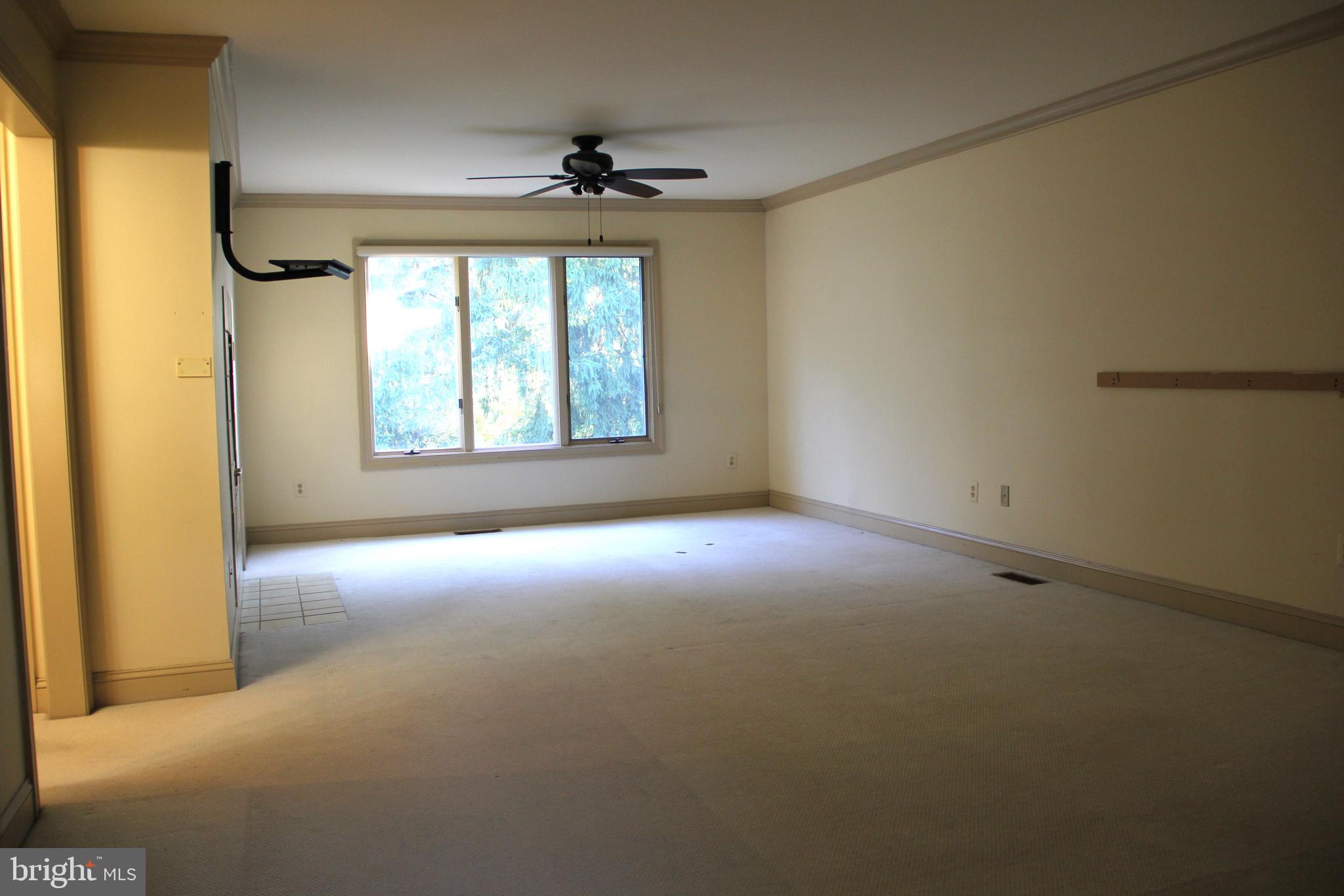 DAYLESFORD LAKE - Residential Lease