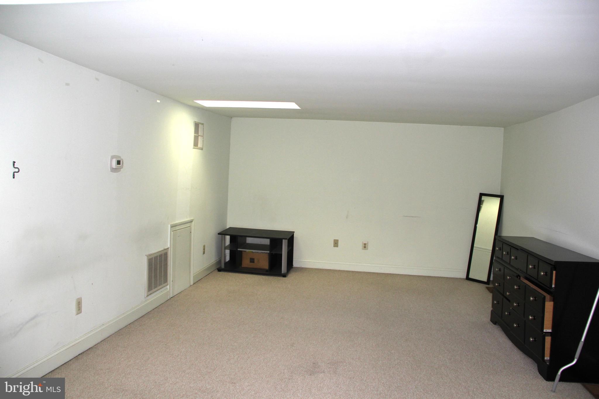 DAYLESFORD LAKE - Residential Lease