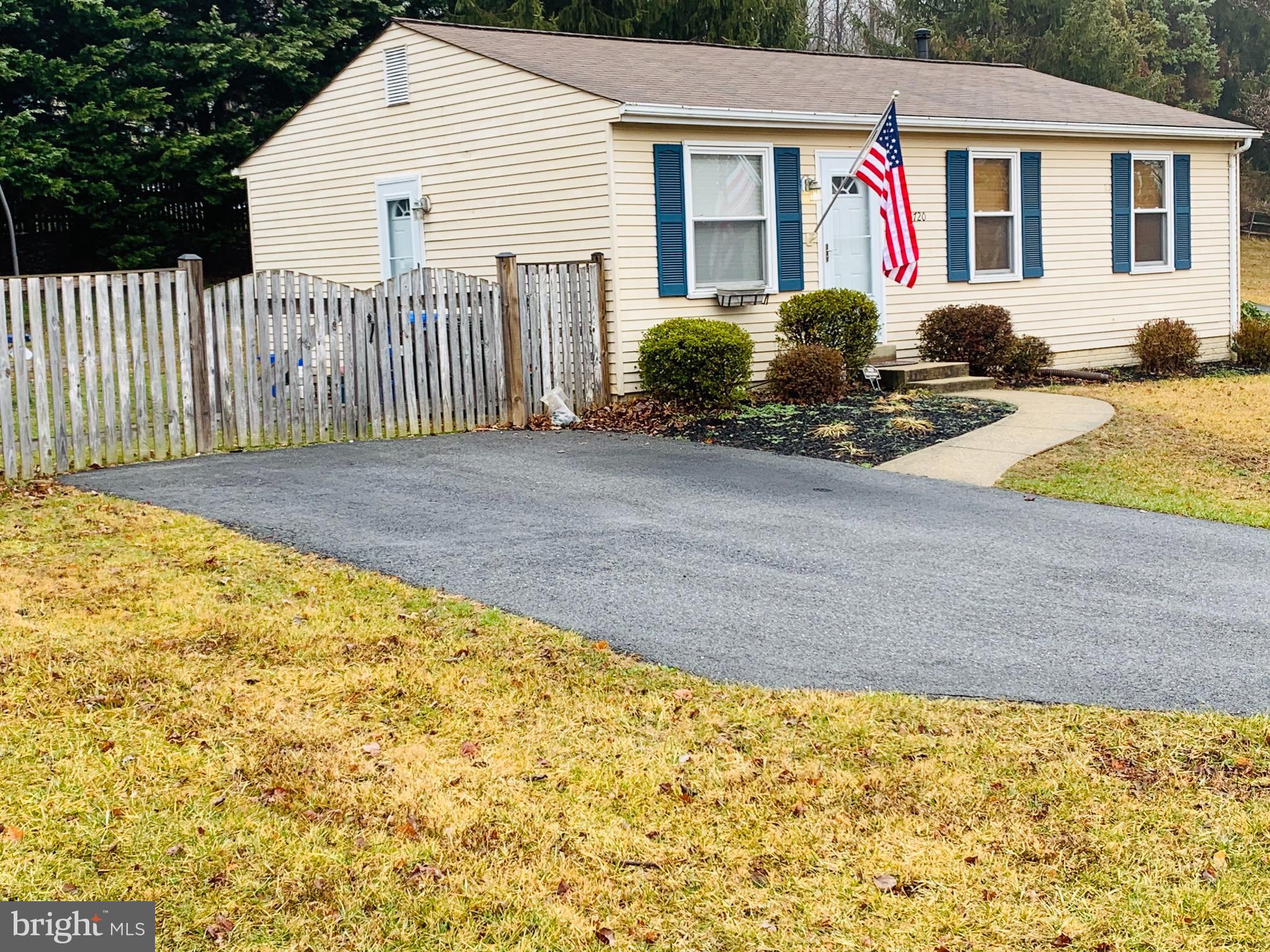 GREEN HILLS - Residential Lease