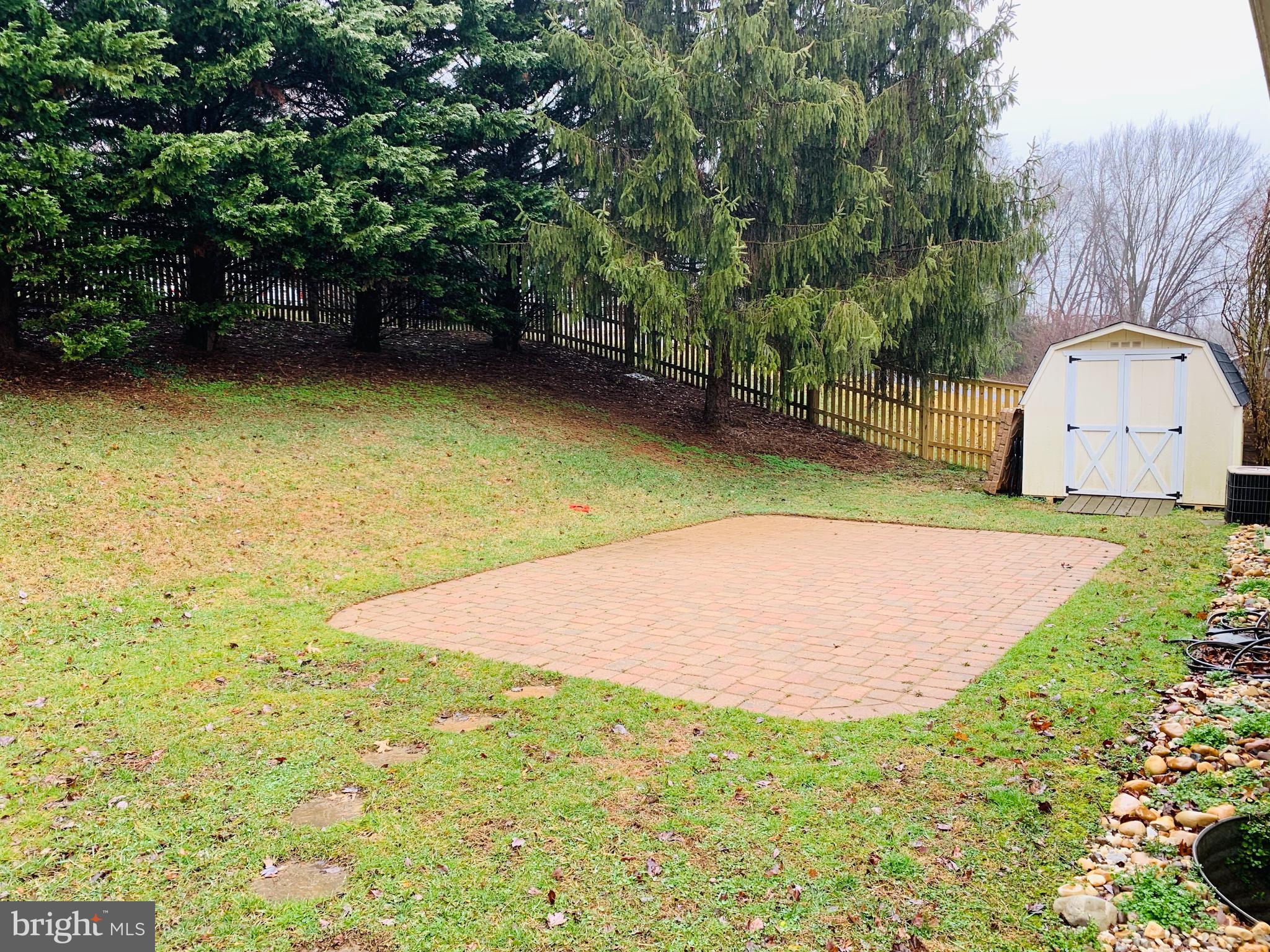 GREEN HILLS - Residential Lease