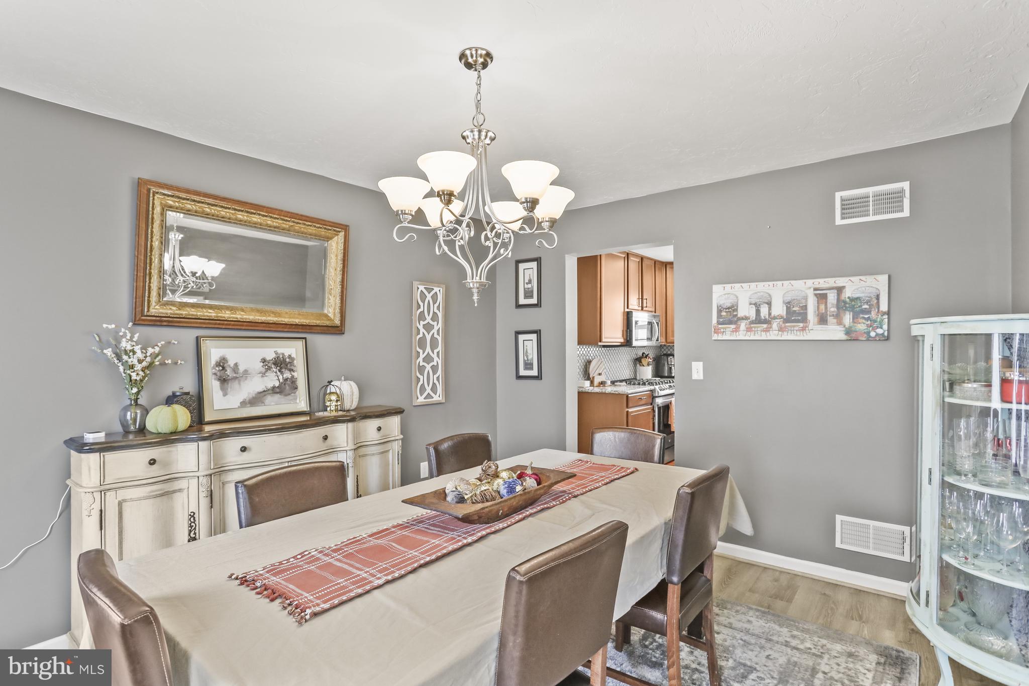 WHISPERING  RUN - Residential