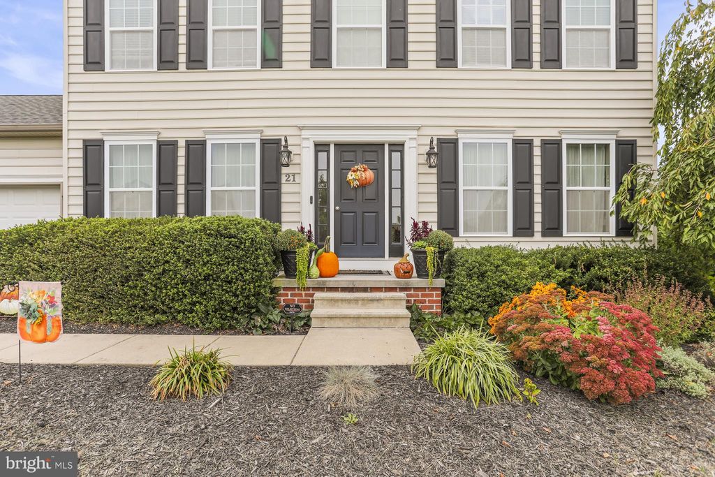 Photo of 21 Tyler Drive, HANOVER, PA 17331 (MLS # PAYK2090990)