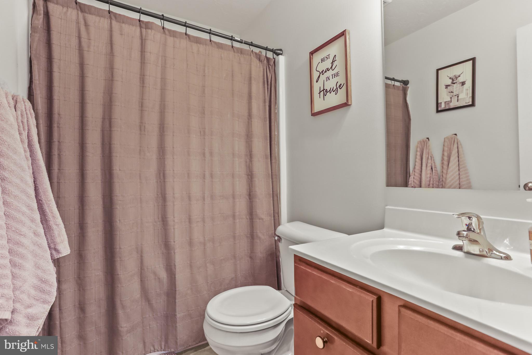 WHISPERING  RUN - Residential