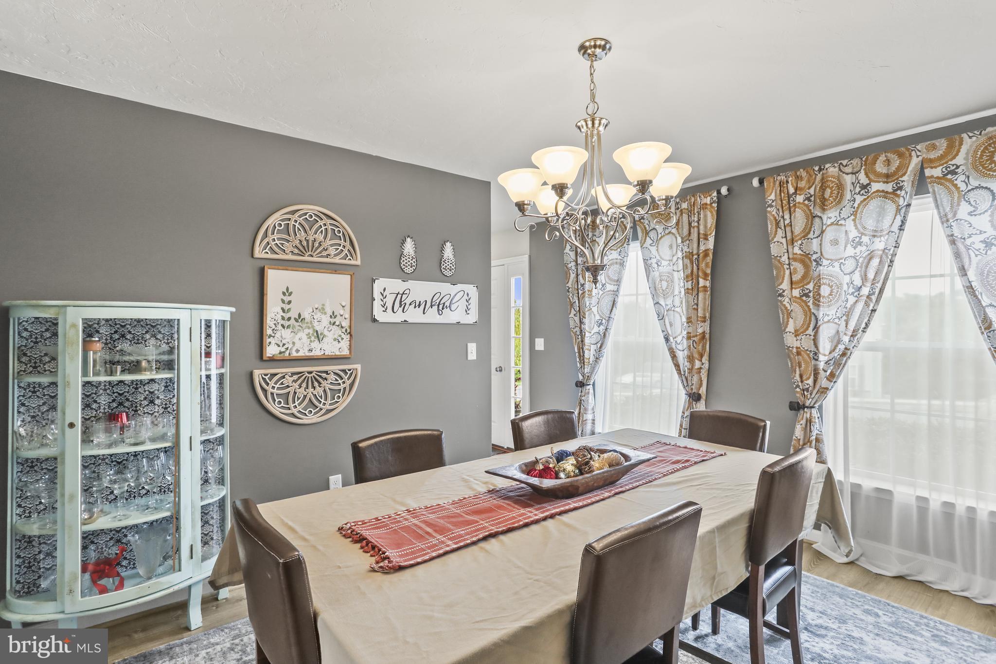 WHISPERING  RUN - Residential