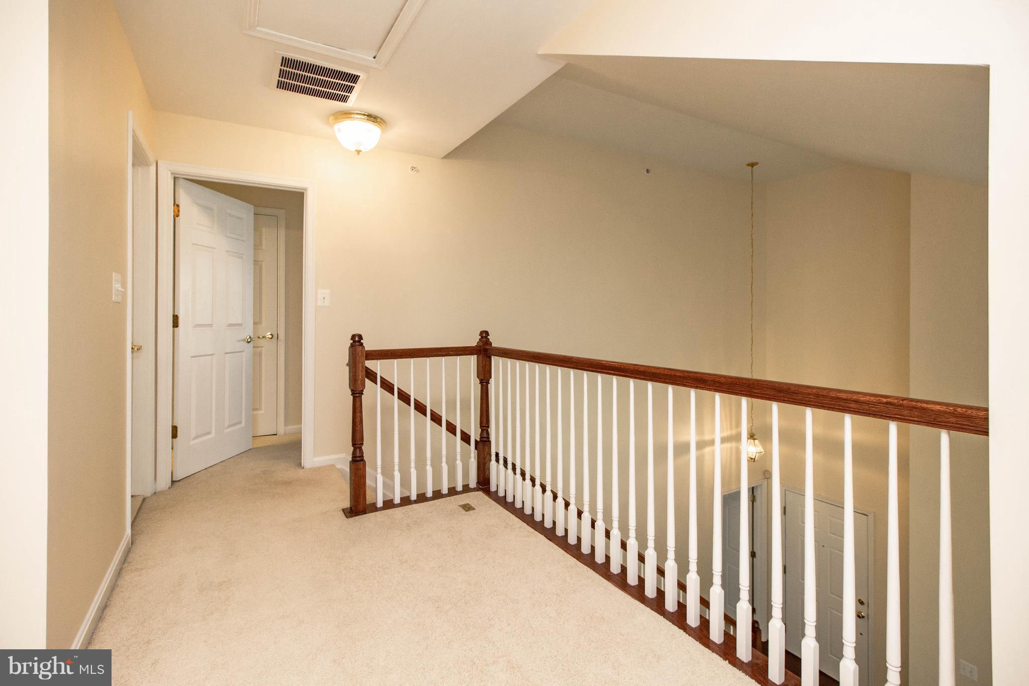 RIVER OAKS - Residential