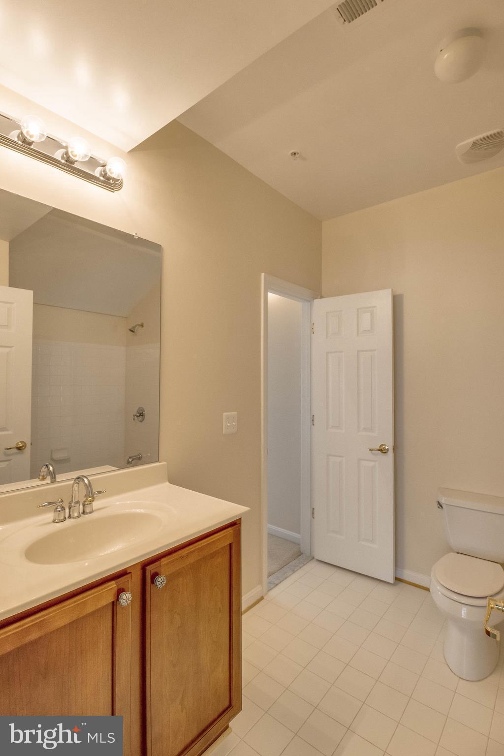 RIVER OAKS - Residential