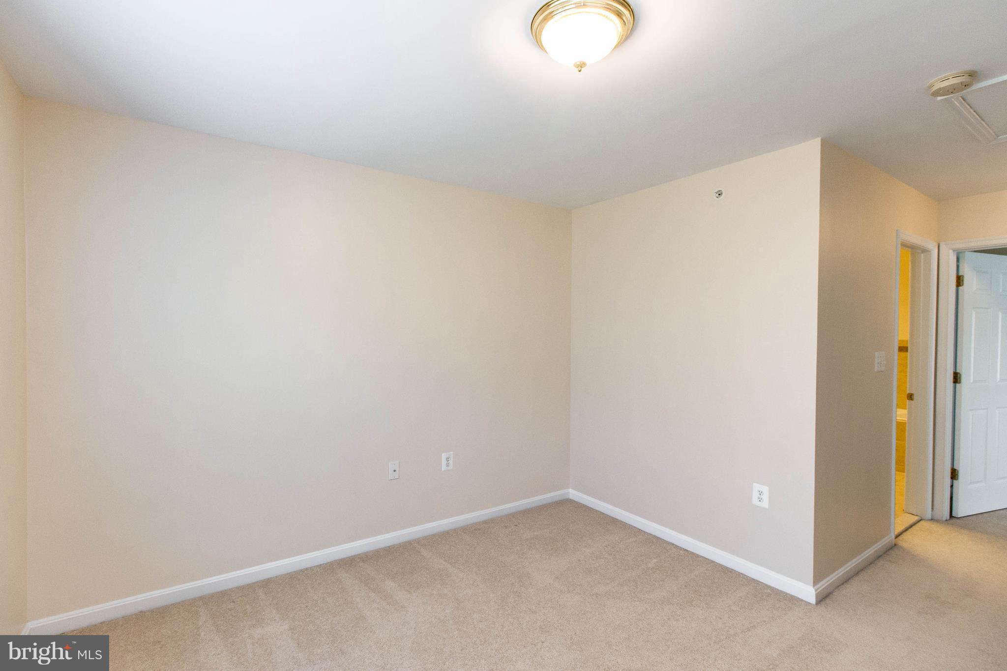 RIVER OAKS - Residential