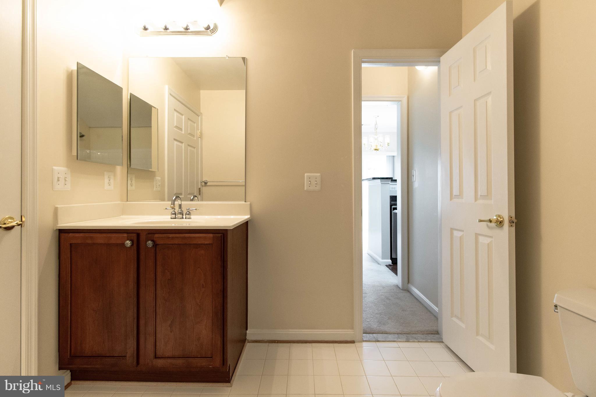 RIVER OAKS - Residential