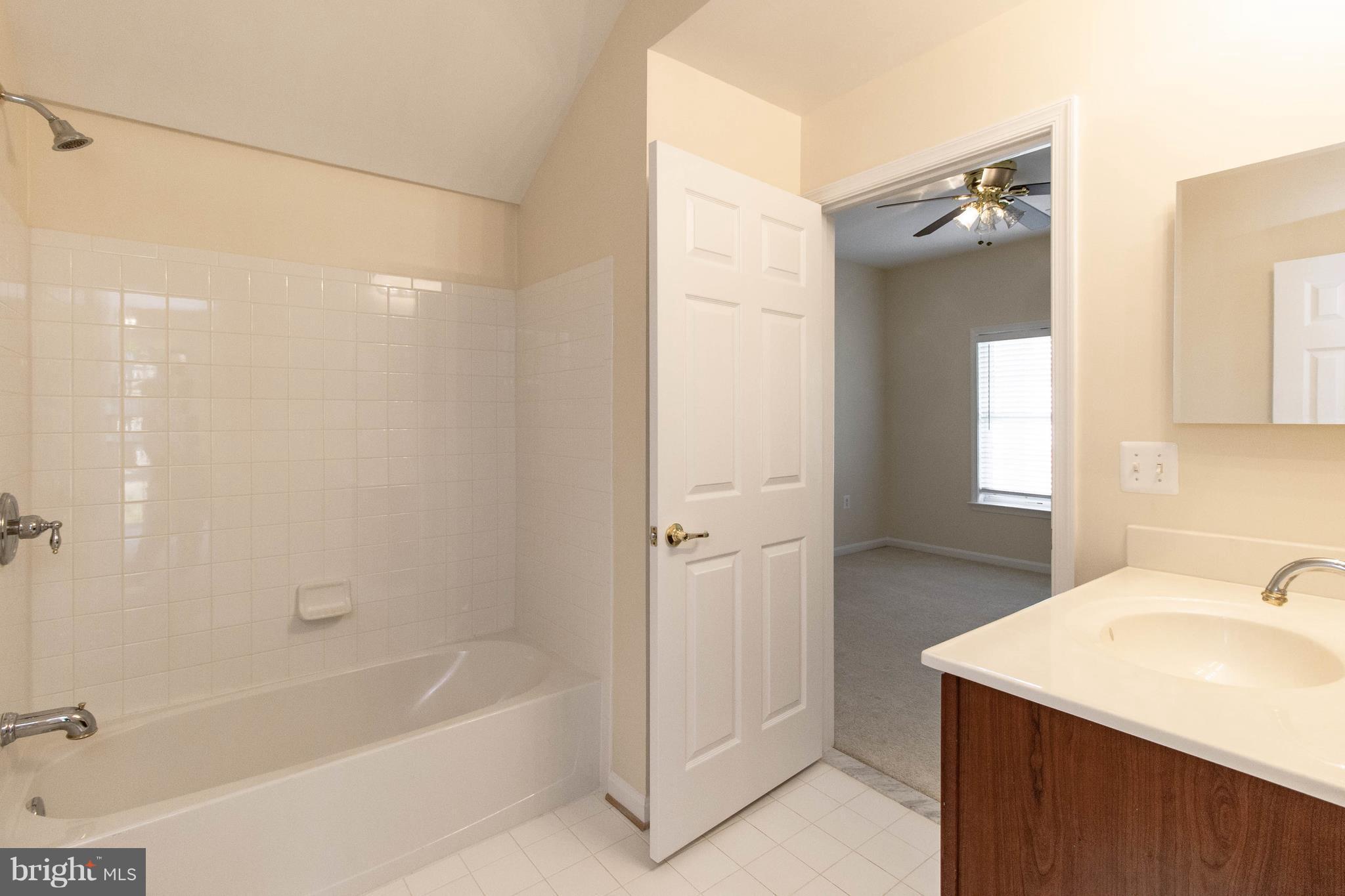 RIVER OAKS - Residential