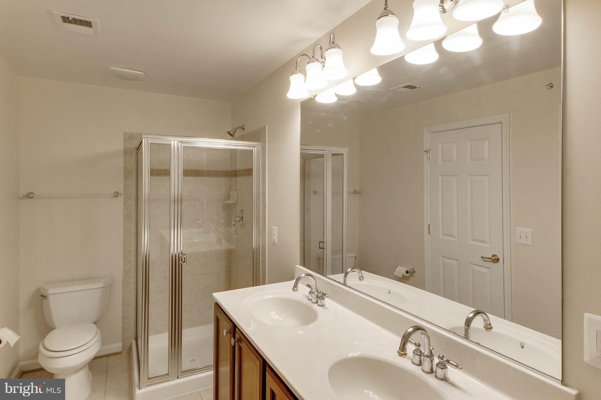 RIVER OAKS - Residential