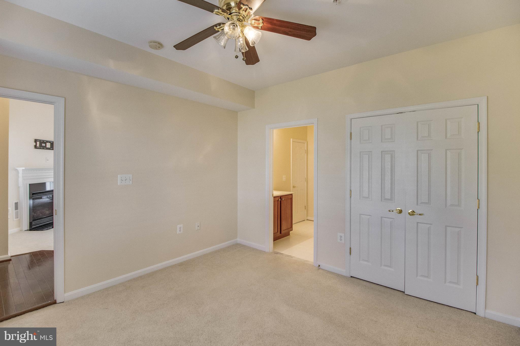 RIVER OAKS - Residential