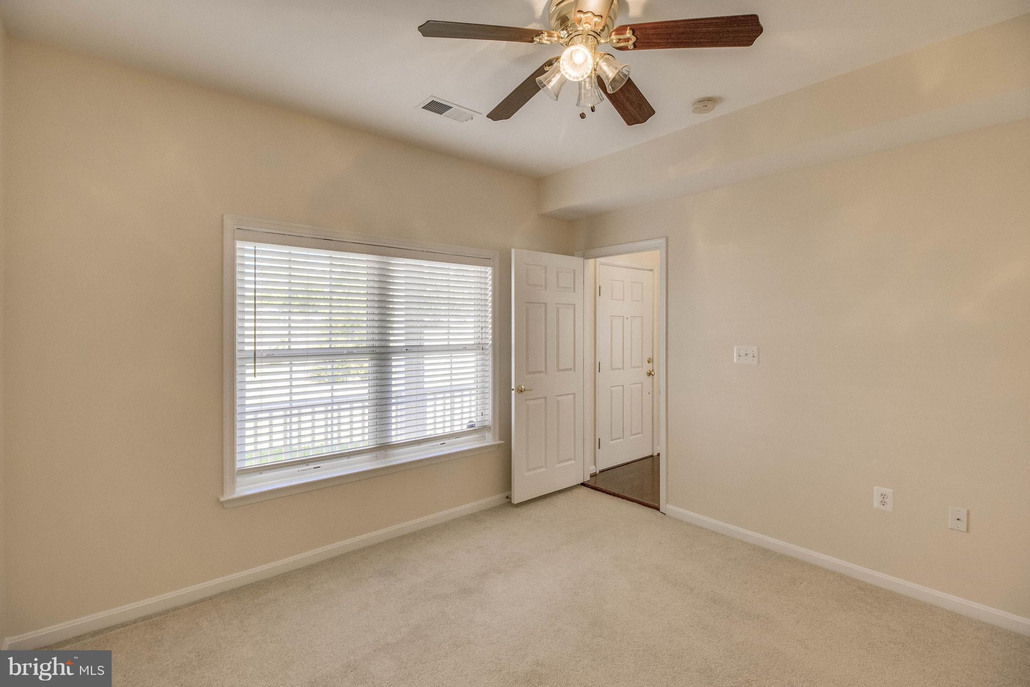 RIVER OAKS - Residential