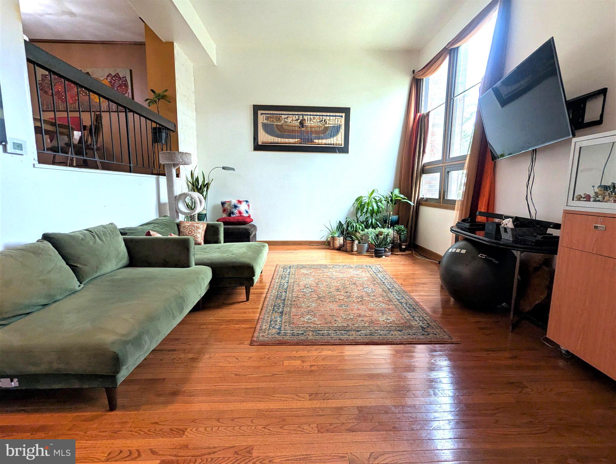 123 HOWSINGTON PLACE