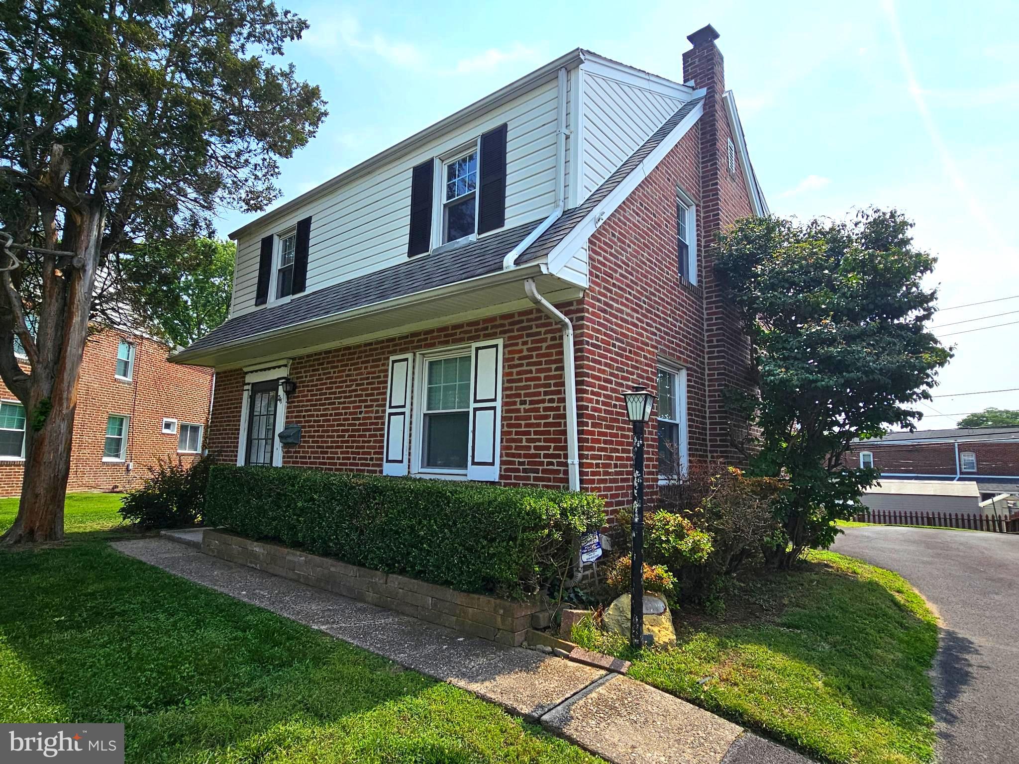 LEEDOM ESTS - Residential