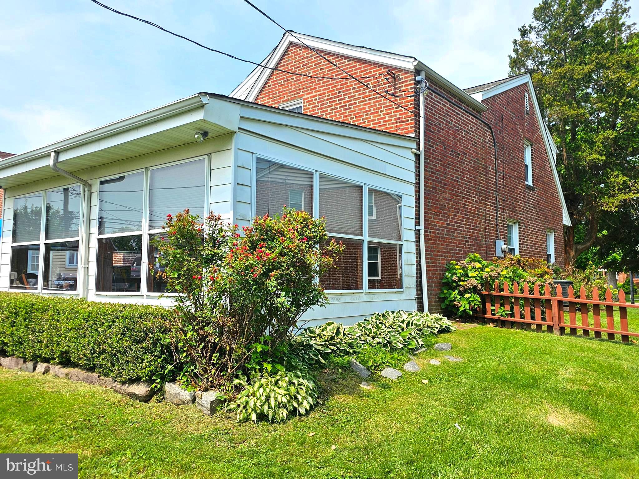 LEEDOM ESTS - Residential