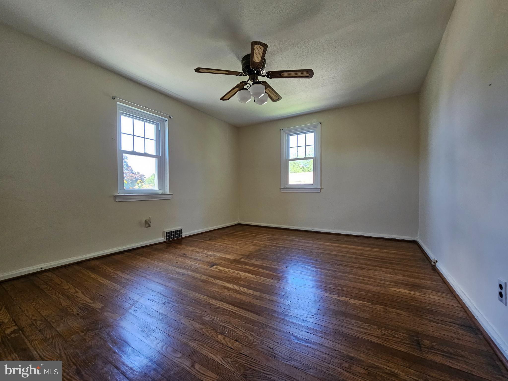 LEEDOM ESTS - Residential