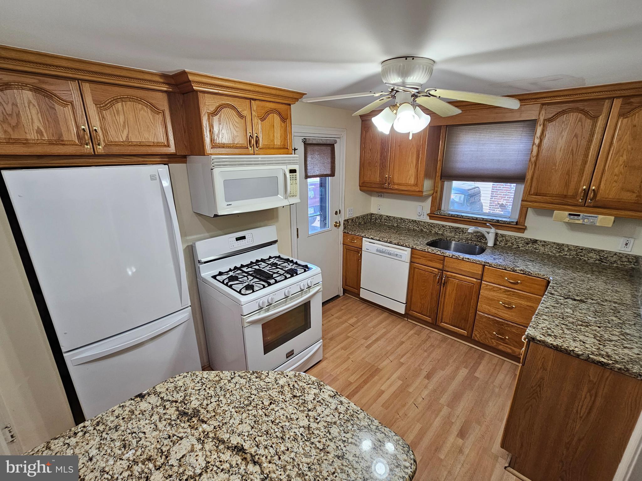 LEEDOM ESTS - Residential