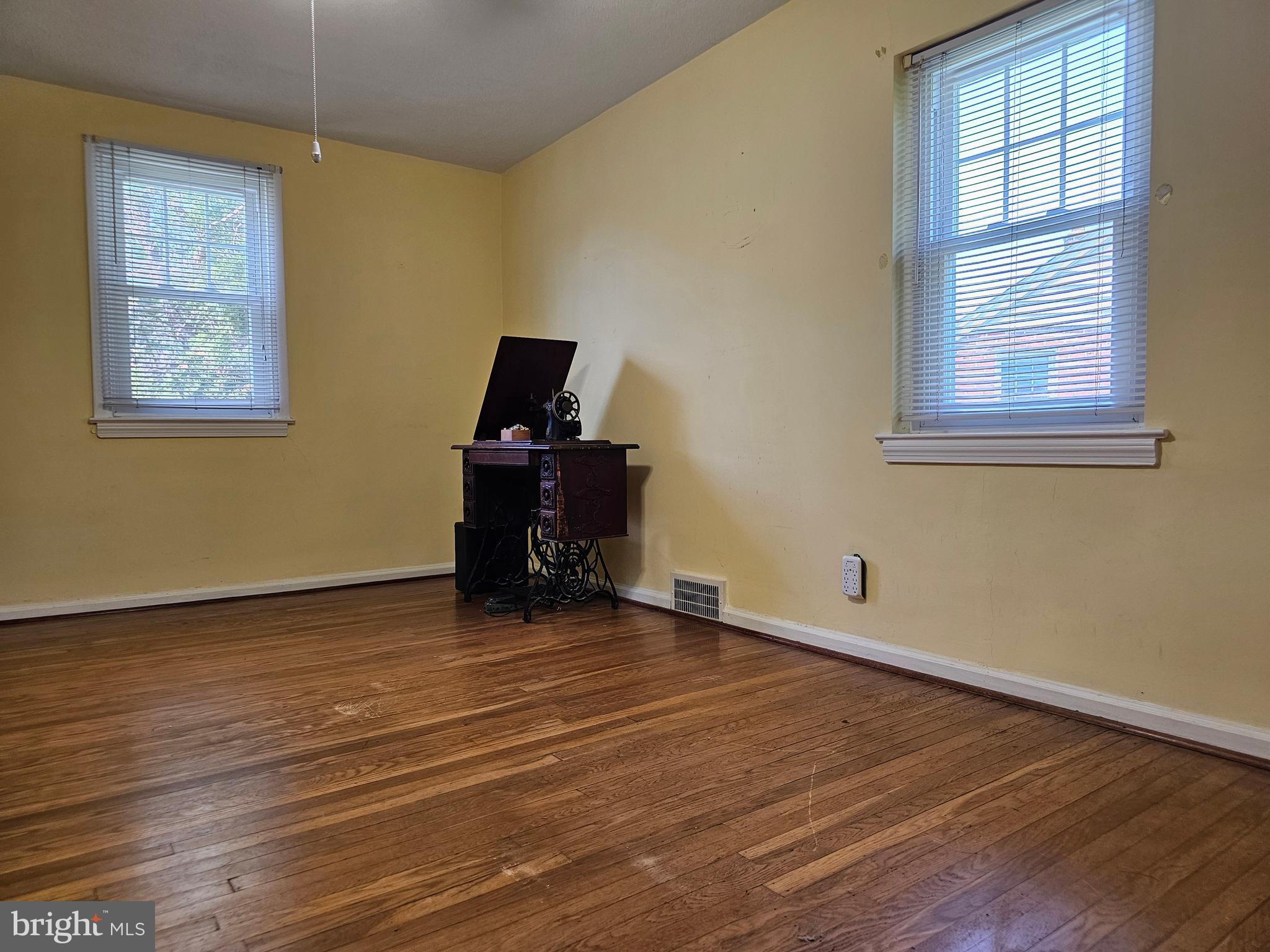 LEEDOM ESTS - Residential