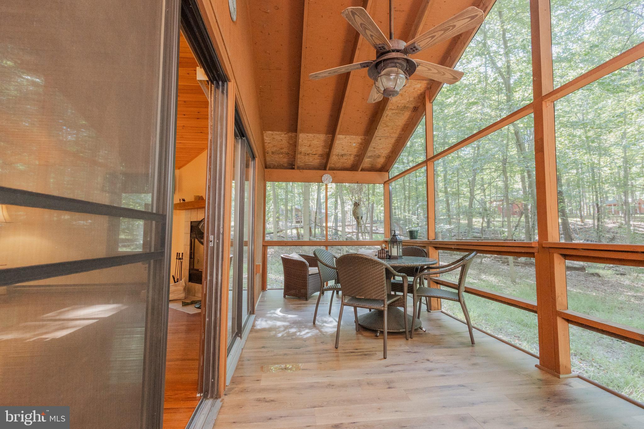 THE WOODS - Residential