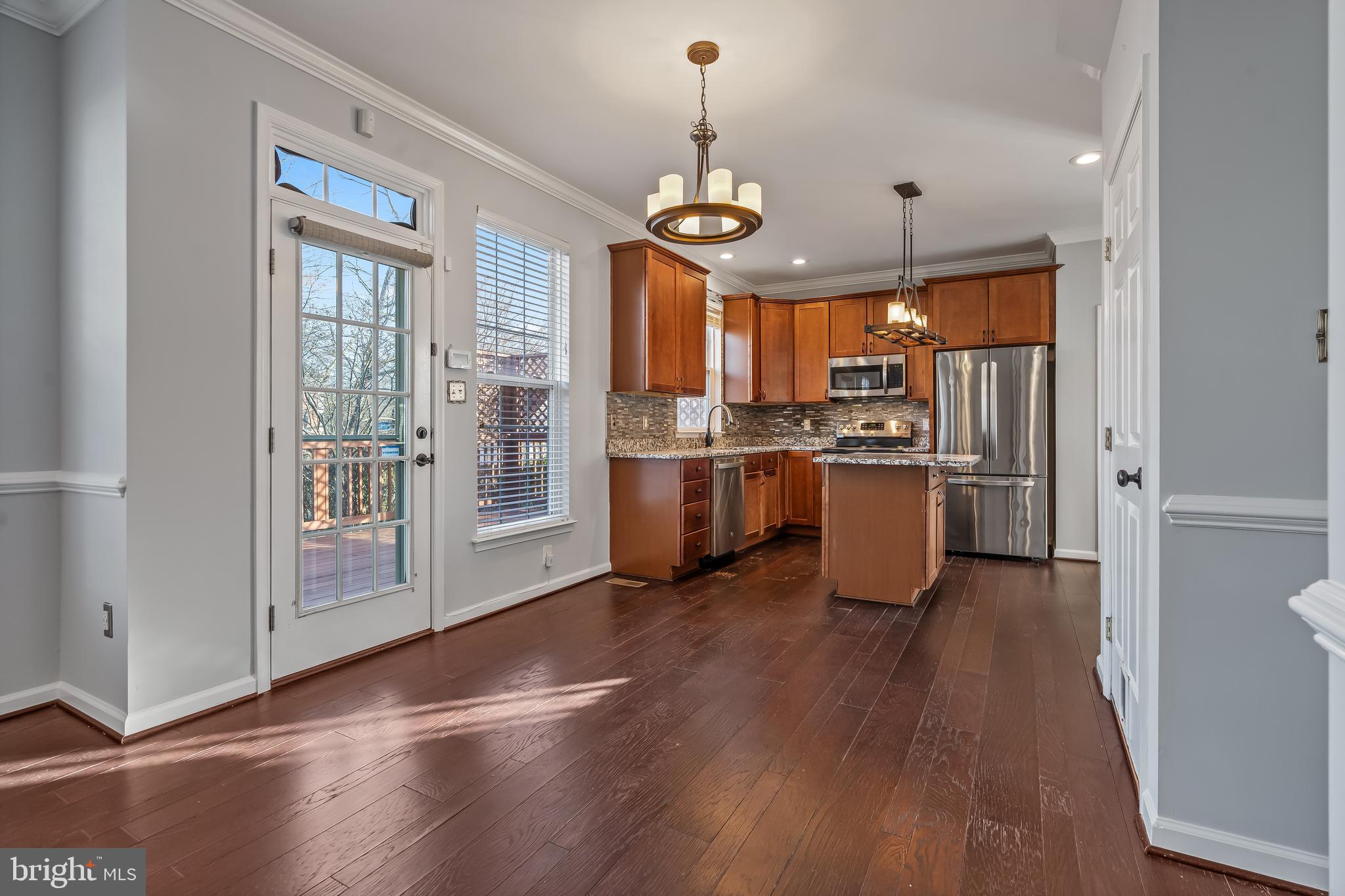 SOUTH RIDING - Residential Lease