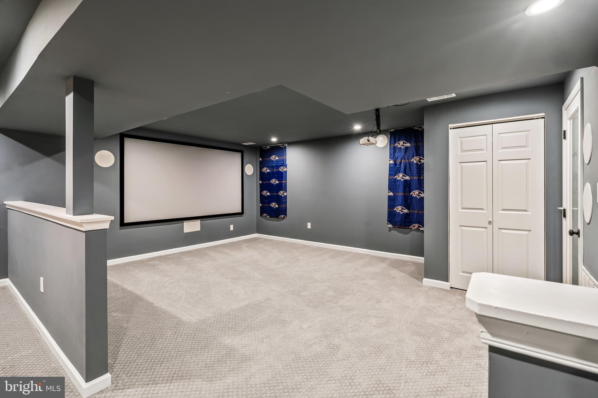 SOUTH RIDING - Residential Lease