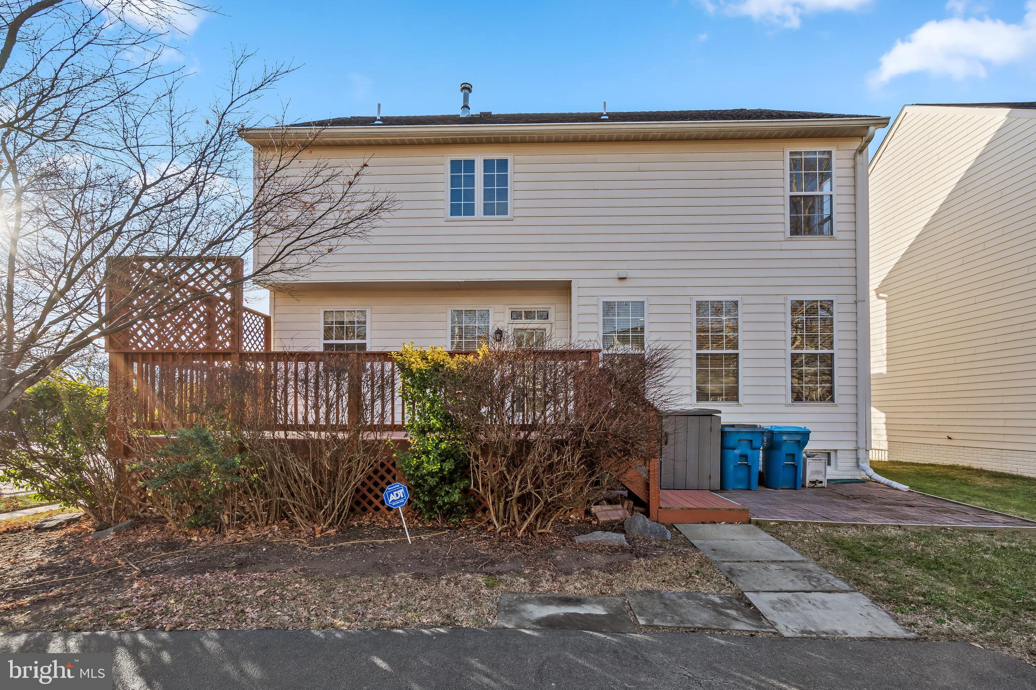 SOUTH RIDING - Residential Lease