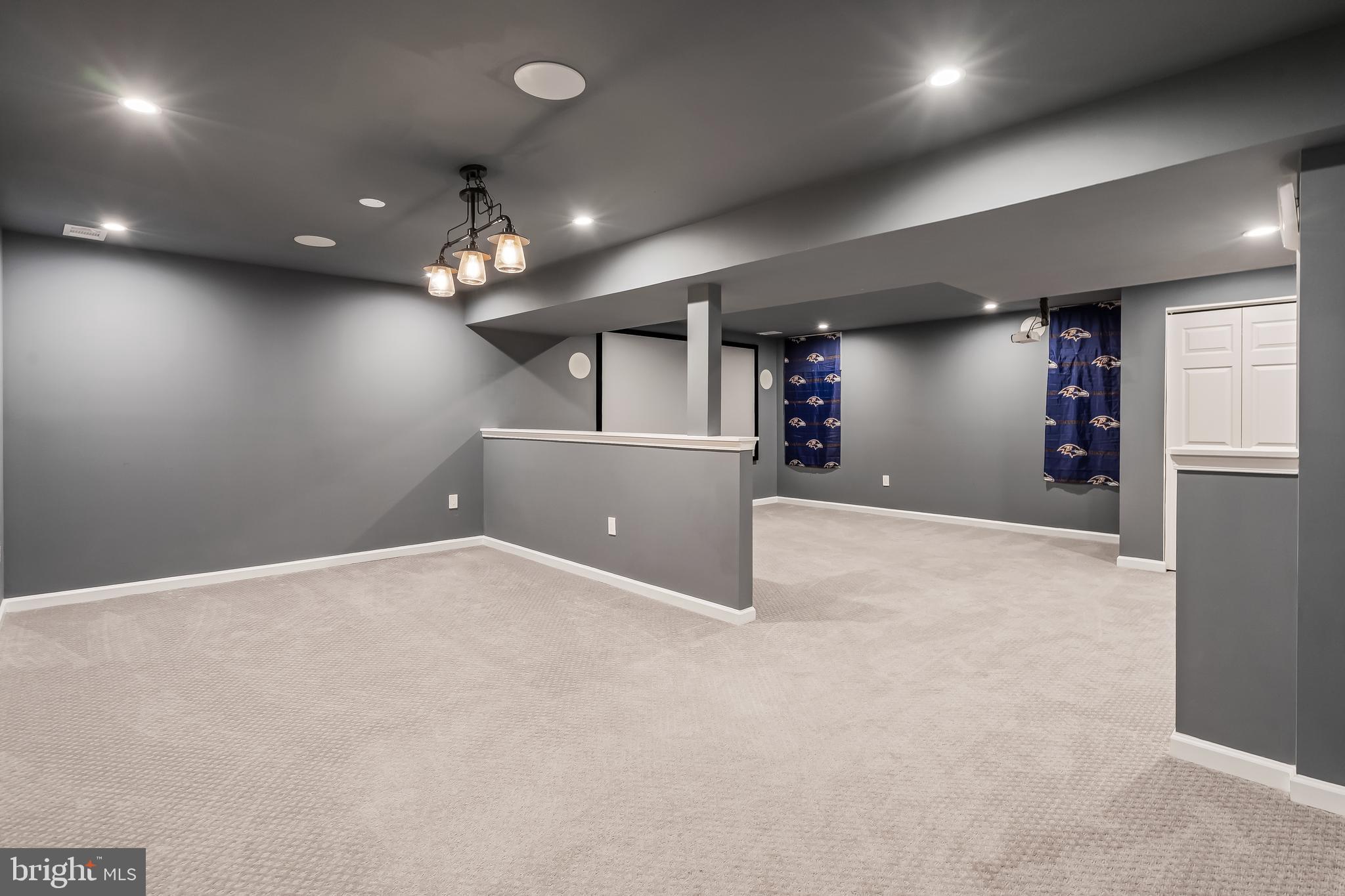 SOUTH RIDING - Residential Lease