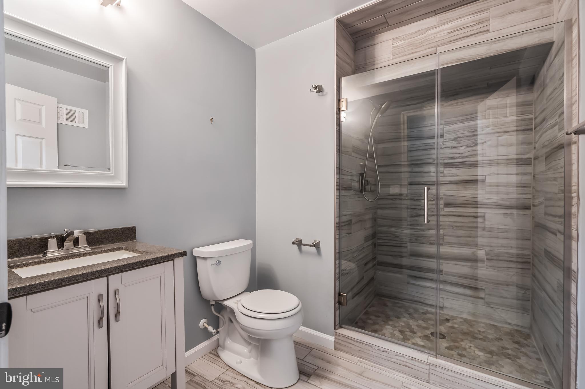 SOUTH RIDING - Residential Lease