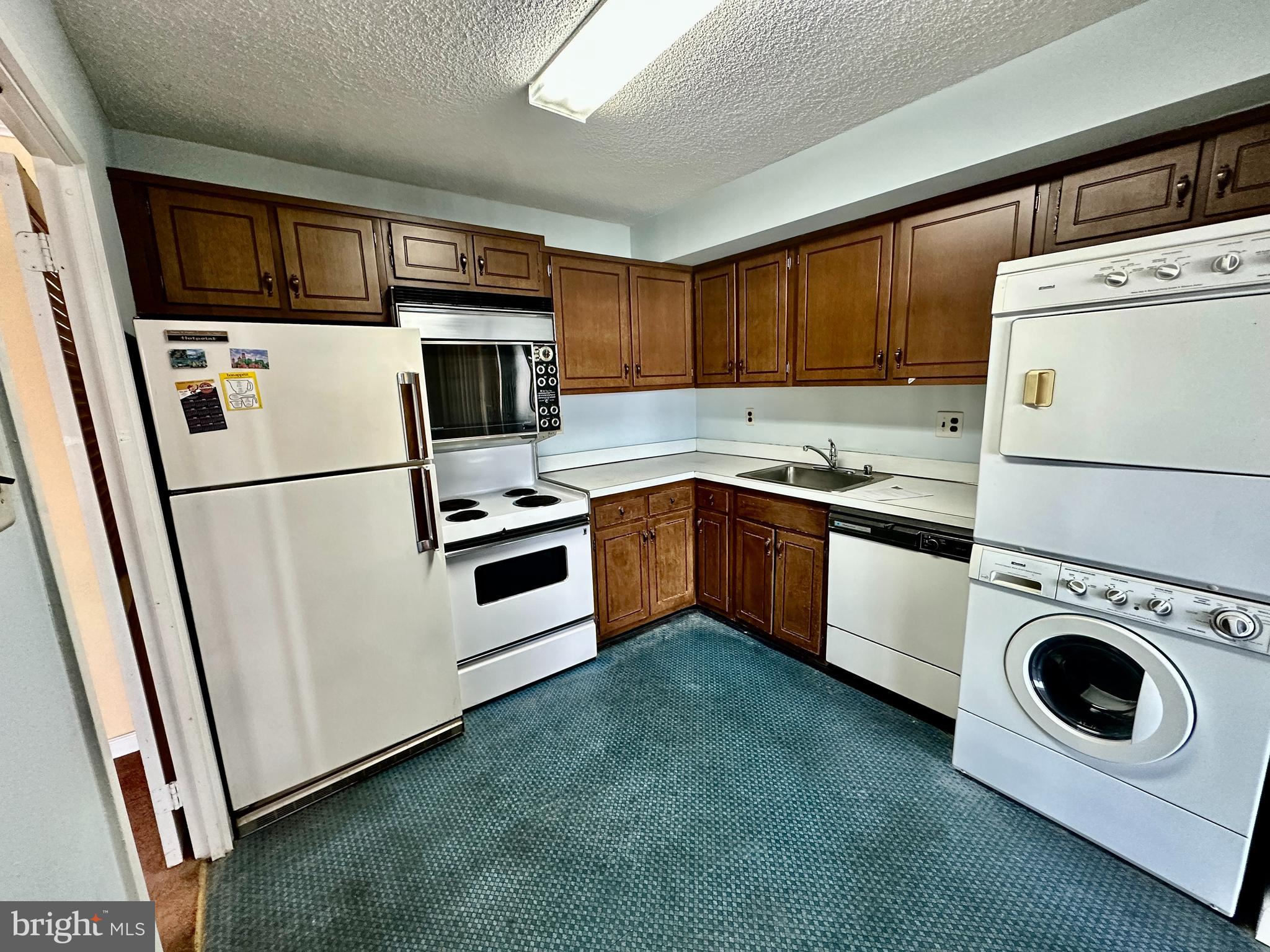 TEMPLETON OF ALEXANDRIA - Residential