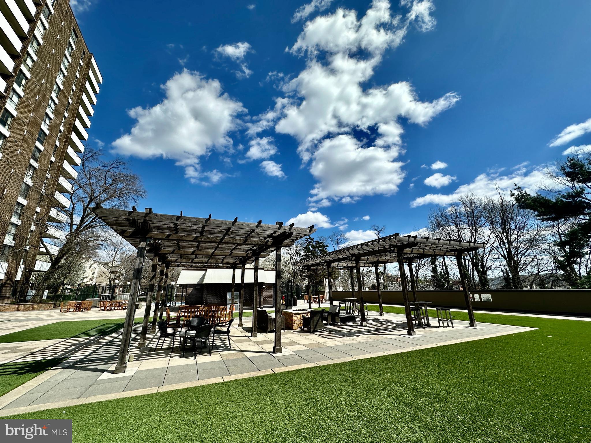 TEMPLETON OF ALEXANDRIA - Residential