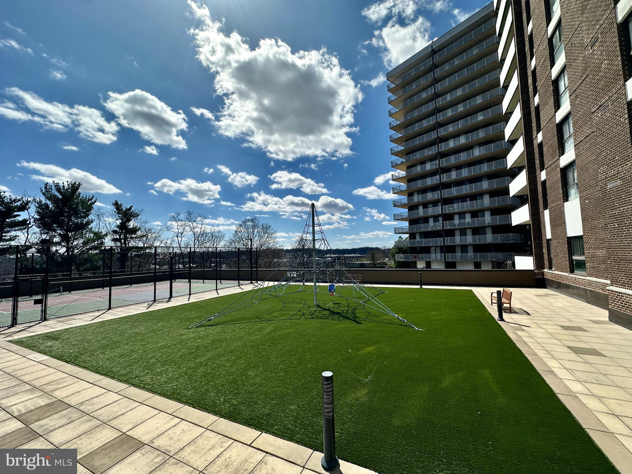 TEMPLETON OF ALEXANDRIA - Residential