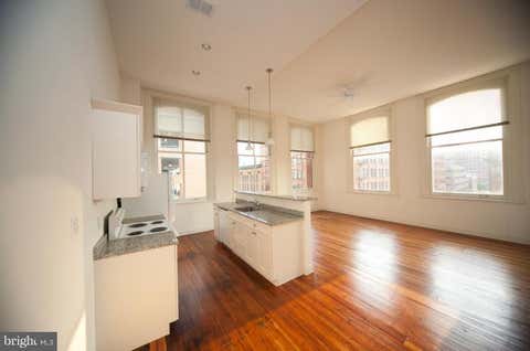 Condo For Rent - 1 S Eutaw Street #2BR<br/> BALTIMORE, MD 21201