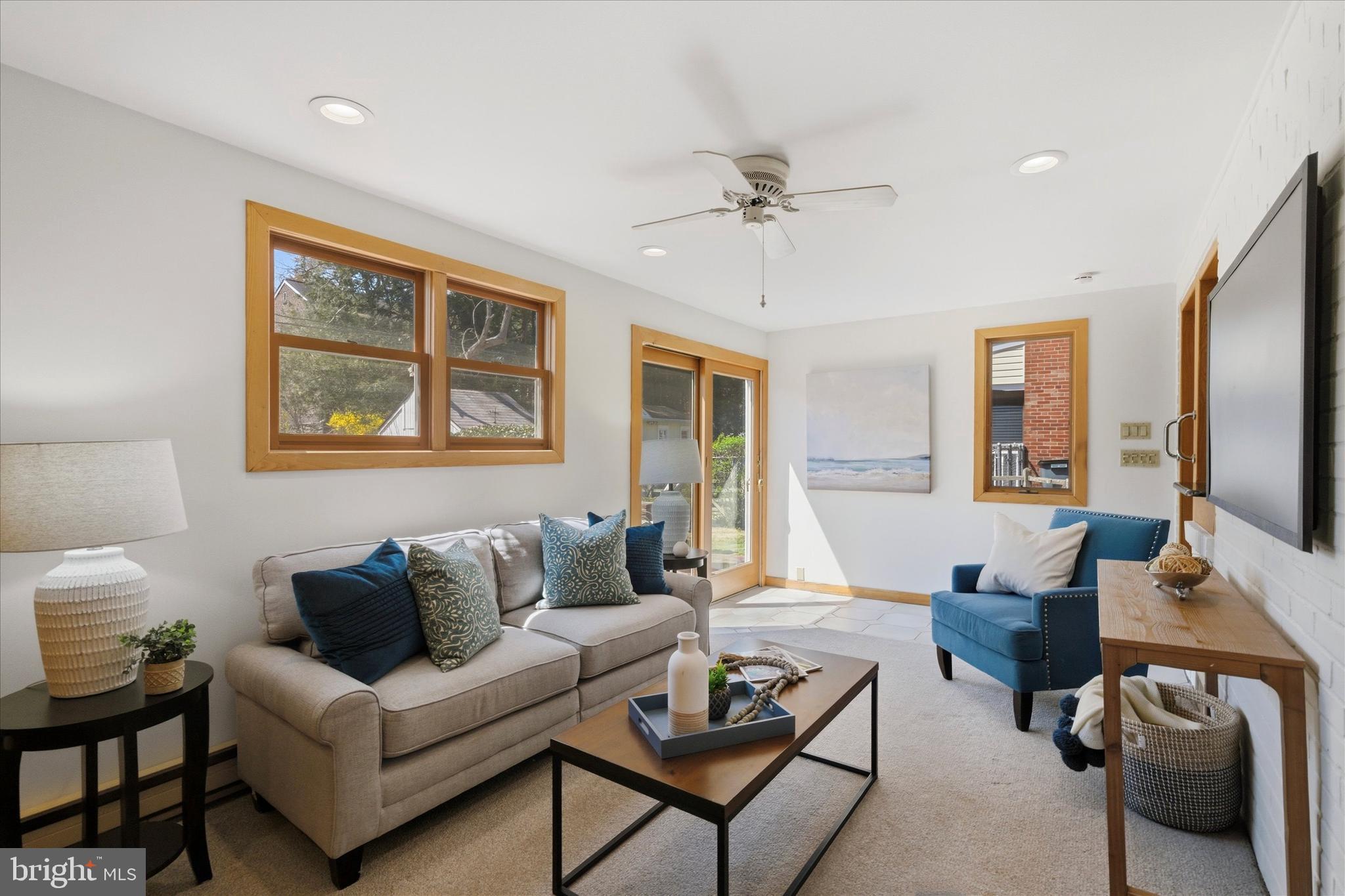 WOODMERE PARK - Residential