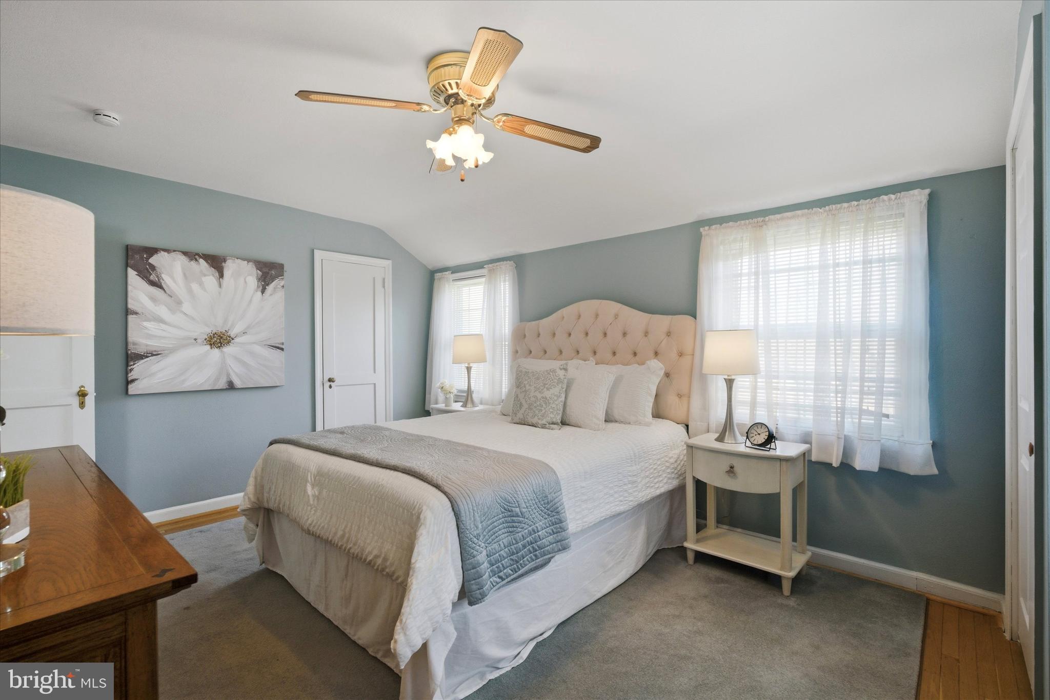 WOODMERE PARK - Residential