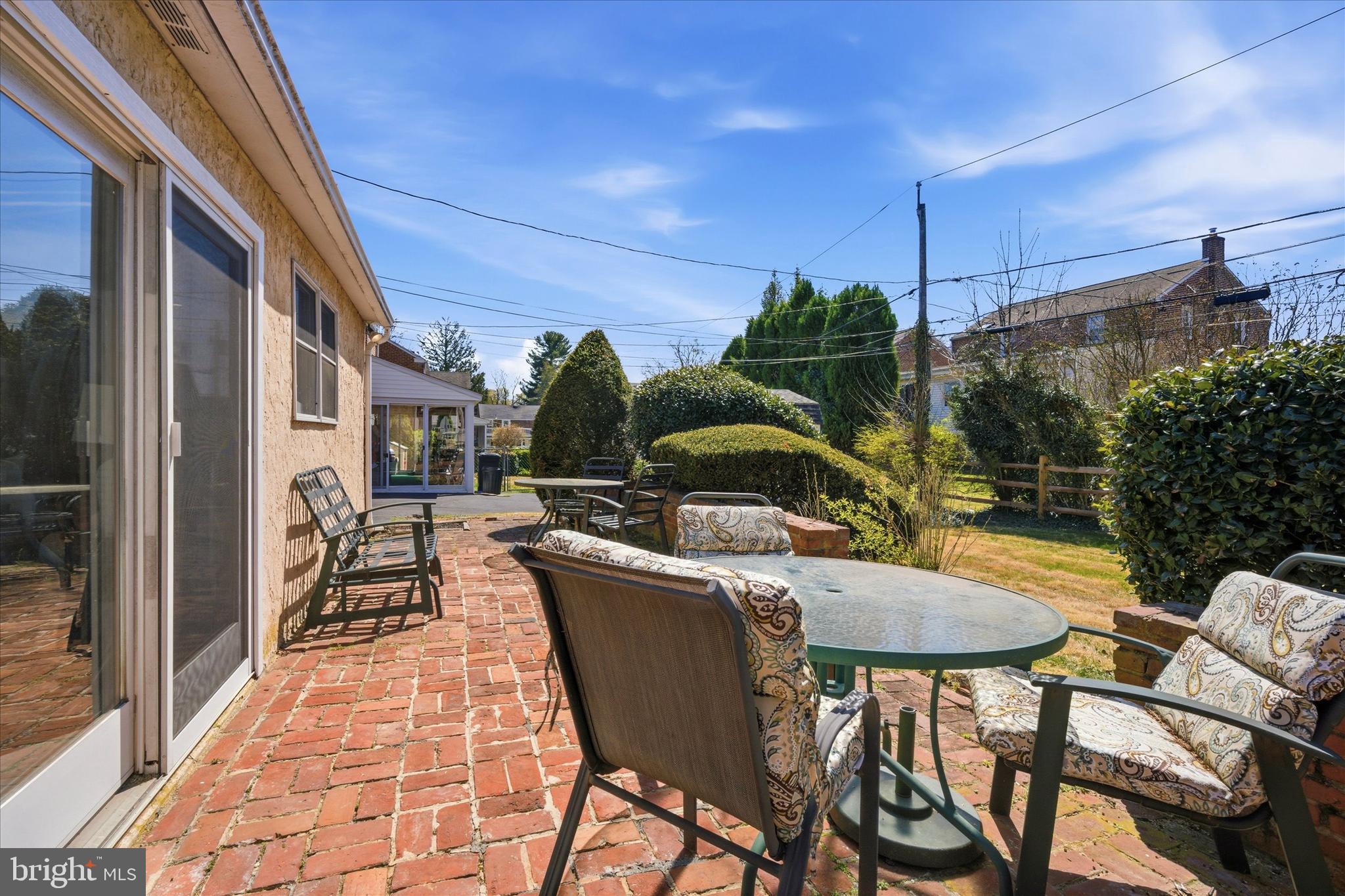 WOODMERE PARK - Residential